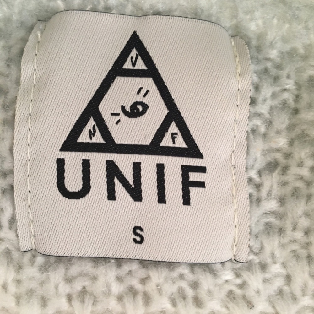 UNIF Gradient Cable Knit Sweater - Picture 3 of 3